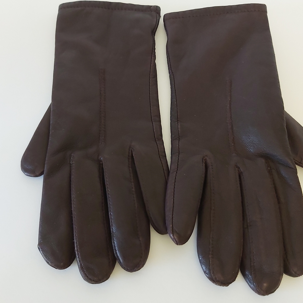 The glove thinsulat Size 8